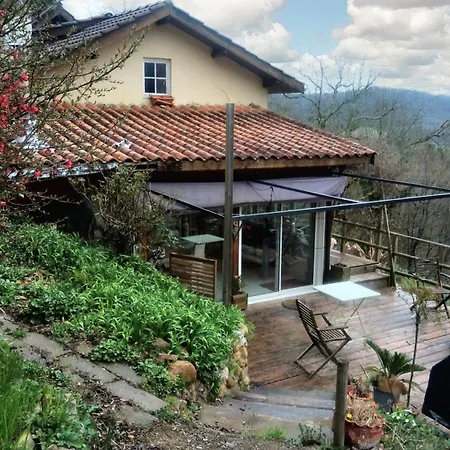 Maison De Charme A Avec Vue Sur La Montagne Дом отдыха Gan